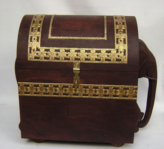 DECORATIVE--TRUNK-BOX DECORATIVE--TRUNK-BOX